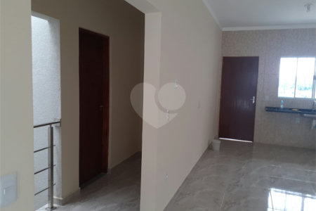 Casa à venda com 3 quartos, sendo 1 suíte, em Nova Cerejeira, Atibaia, SP