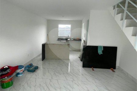 Duplex à venda com 2 suítes em Santíssimo, Rio de Janeiro, RJ