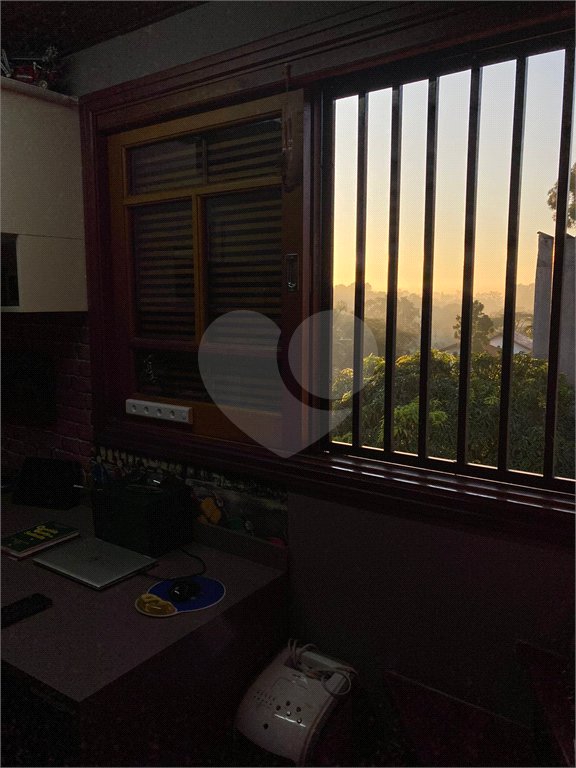 Casa à venda com 3 quartos, sendo 1 suíte, no condomínio Barbará II, São Paulo - SP