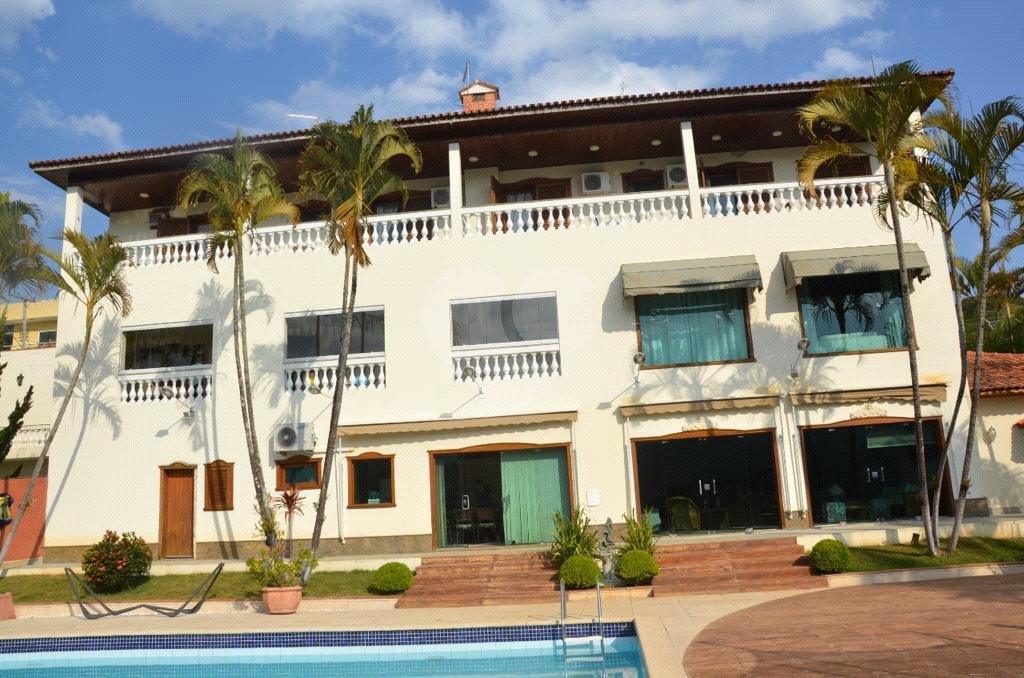 Casa à venda com 8 quartos, sendo 5 suítes, em Serra da Cantareira, Mairiporã, SP