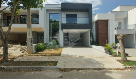Casa à venda com 3 suítes no condomínio Terras de São Francisco, Sorocaba - SP