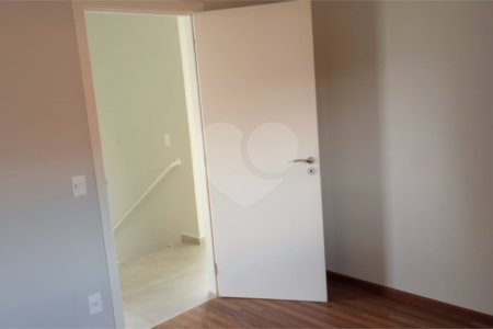 Casa à venda com 4 suítes no condomínio Estância Marambaia, Vinhedo - SP