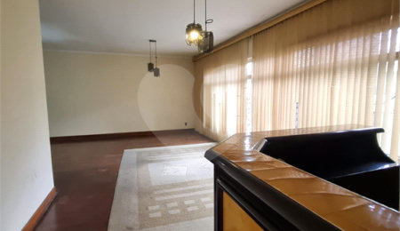 Casa à venda com 3 quartos, sendo 1 suíte,  em Jardim Leonor Mendes de Barros, São Paulo, SP