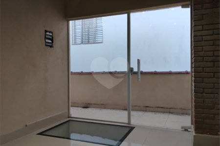Sobrado à venda com 3 quartos, sendo 1 suíte, em Vila Paulista, São Paulo, SP