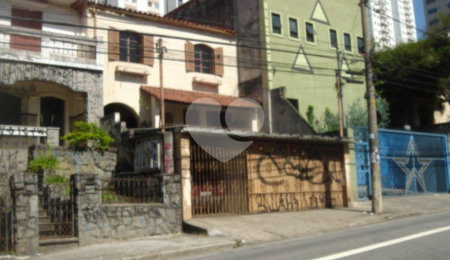 Sobrado à venda com 3 quartos em Santana, São Paulo, SP