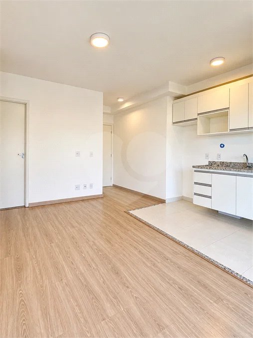 Apartamento para alugar com 2 quartos, sendo 1 suíte,  em Barueri, Barueri, SP