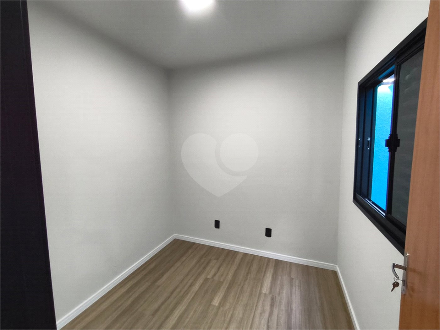 Casa à venda com 3 quartos, sendo 1 suíte, em Parque Itapê, Itapetininga, SP