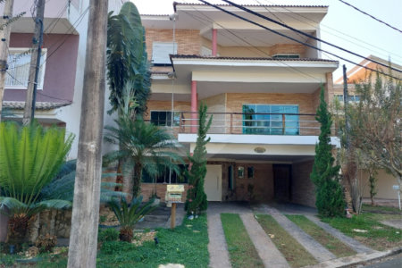 Casa à venda com 3 quartos, sendo 1 suíte, no condomínio Village Saint Clair, Sorocaba - SP