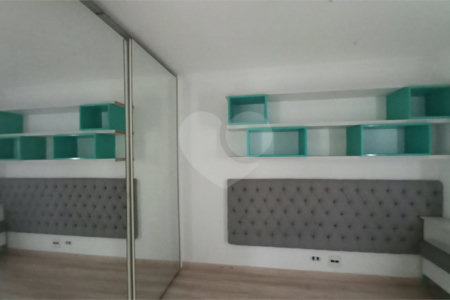 Apartamento à venda com 3 quartos, sendo 1 suíte,  em Vila Andrade, São Paulo, SP