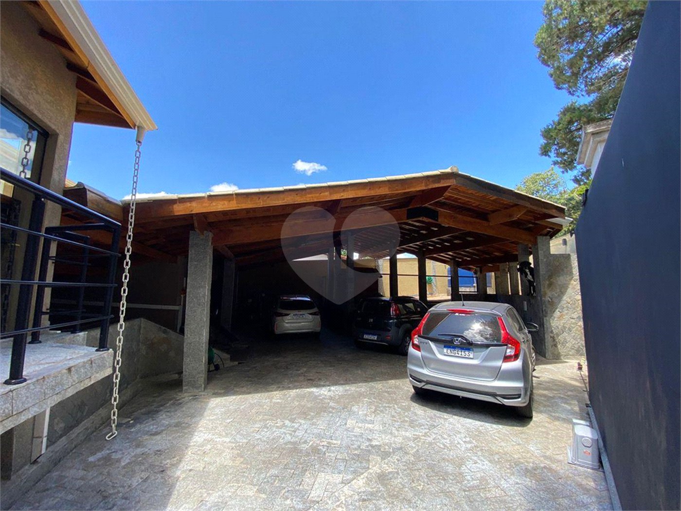 Casa à venda com 4 suítes em Vila Santista, Atibaia, SP