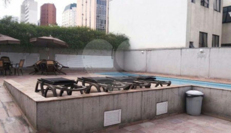 Flat à venda com 2 suítes em Jardim América, São Paulo, SP