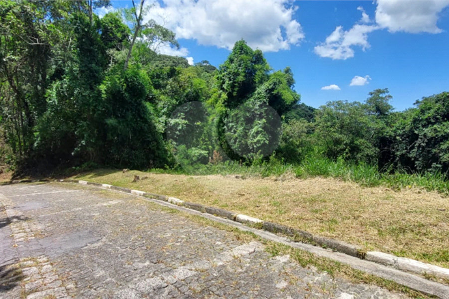 Terreno à venda no condomínio Parque Suiça, Caieiras - SP