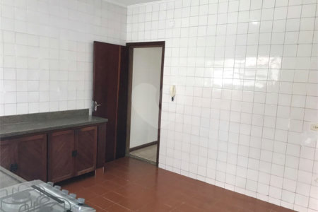 Sobrado à venda com 3 quartos, sendo 1 suíte, em Brooklin, São Paulo, SP