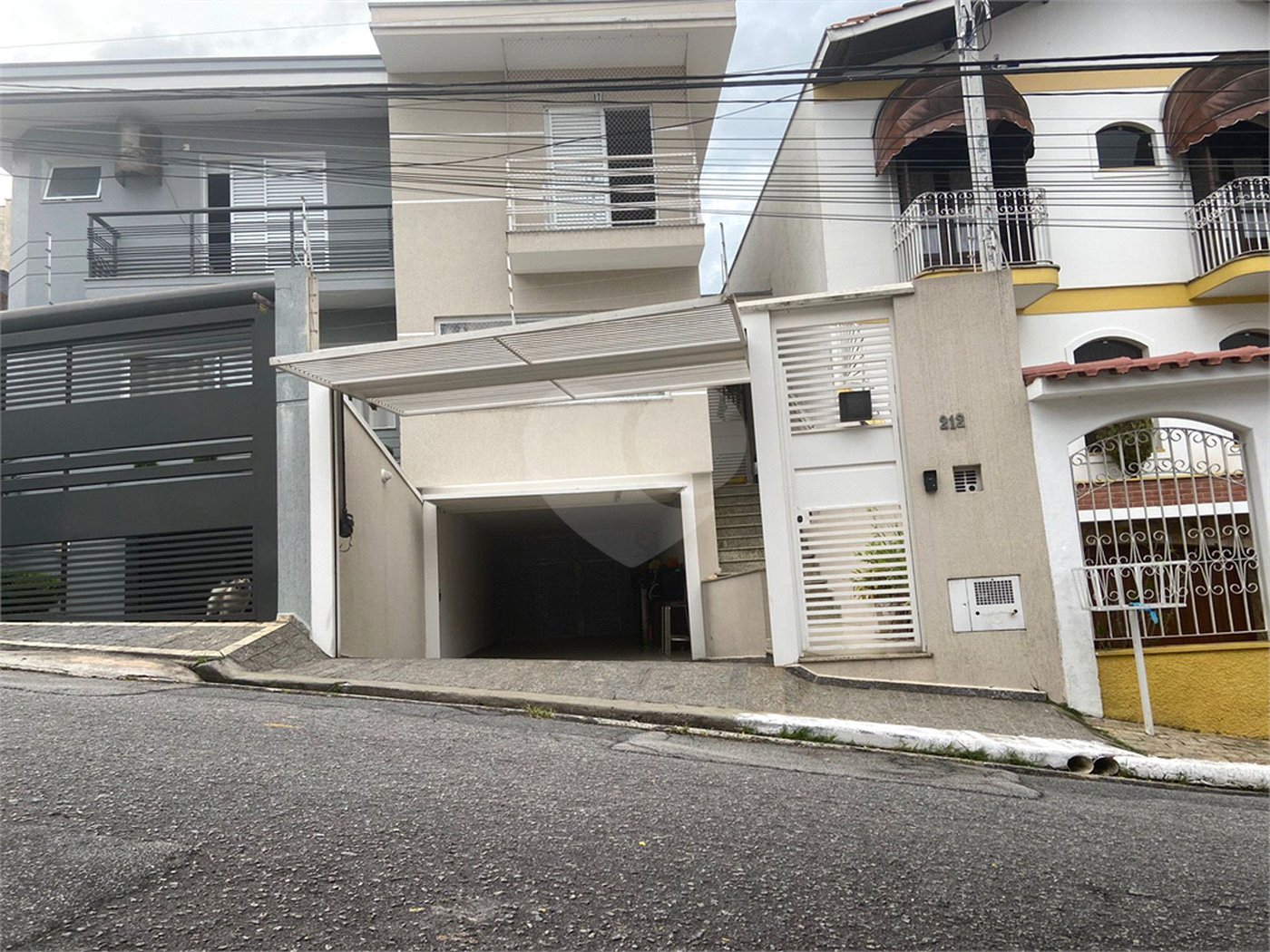 Sobrado à venda com 3 quartos, sendo 1 suíte, em Horto Florestal, São Paulo, SP
