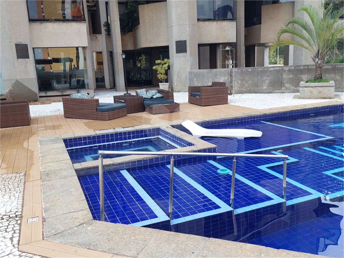 Apartamento à venda com 1 suíte em Vila Suzana, São Paulo, SP