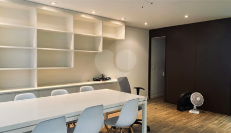 Casa à venda com 3 suítes no condomínio Vilas 2, São Paulo - SP