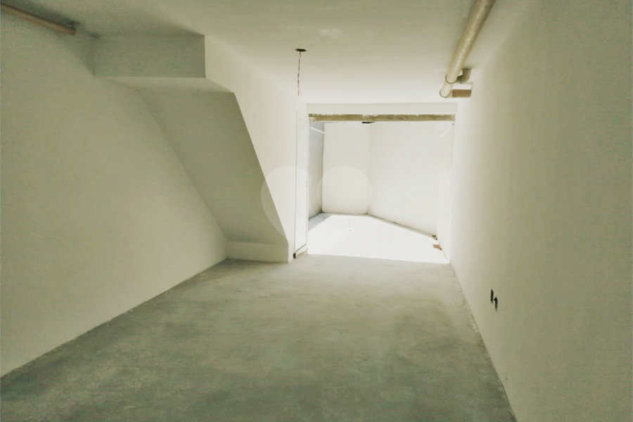 Casa à venda com 2 quartos, sendo 1 suíte, no condomínio Tanque Velho, São Paulo - SP