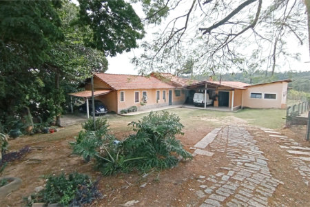 Chácara à venda em Vinhedo/SP.