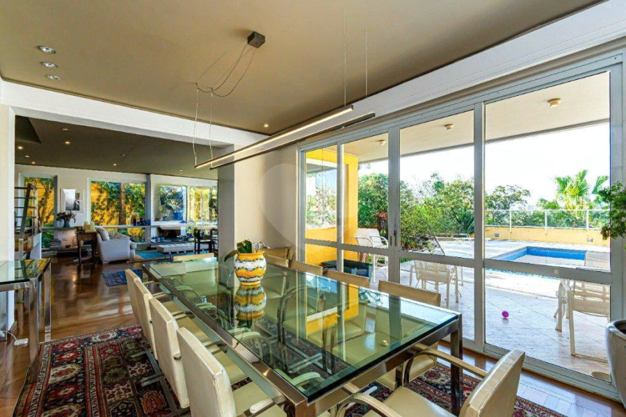 Casa à venda com 4 suítes em Jardim Guedala, São Paulo, SP
