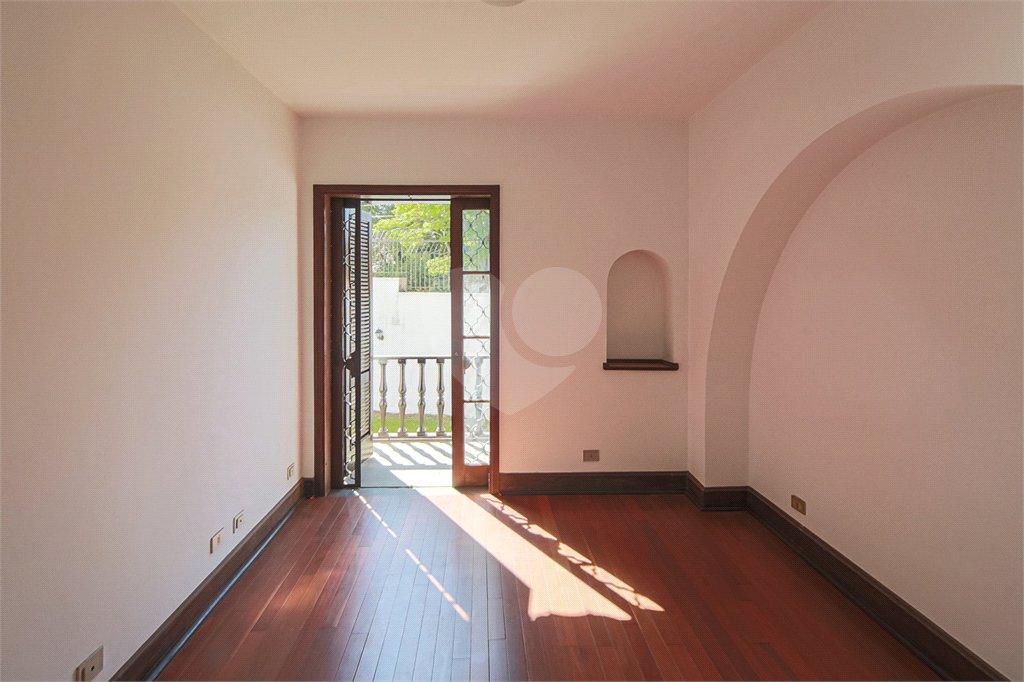 Casa Térrea à venda ou para alugar com 4 quartos, sendo 3 suítes, em Alto da Boa Vista, São Paulo, SP