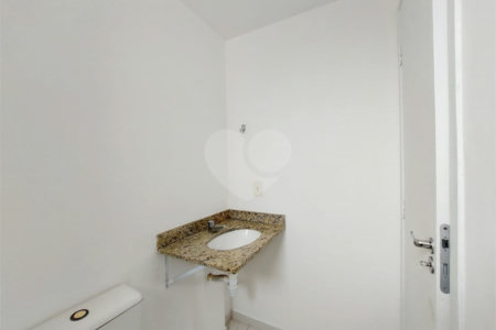 Apartamento à venda ou para alugar com 2 quartos em Vila Anastácio, São Paulo, SP