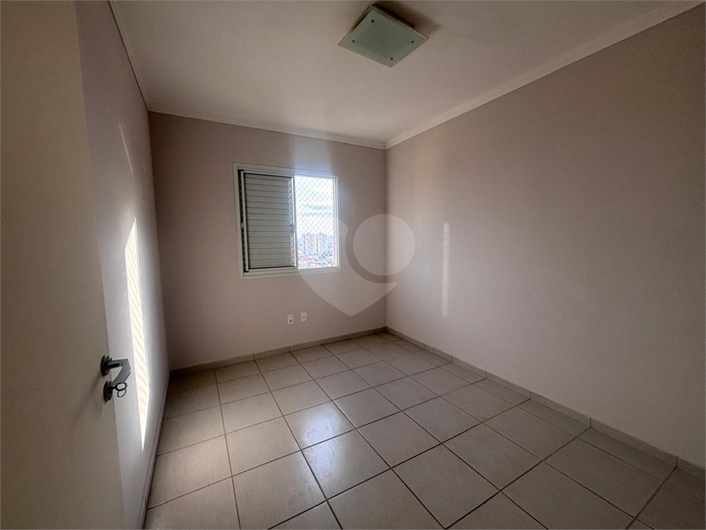 Apartamento à venda com 3 quartos, sendo 1 suíte, em Jardim Piratininga, Sorocaba, SP