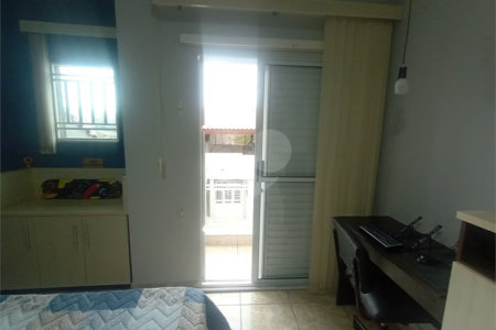 Sobrado à venda com 3 quartos, sendo 1 suíte, em Vila Gustavo, São Paulo, SP