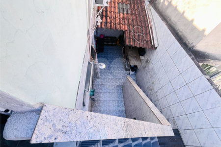 Casa à venda com 4 quartos, sendo 1 suíte, em Campo Grande, Rio de Janeiro, RJ