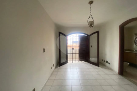Sobrado à venda com 4 quartos, sendo 1 suíte, em Santana, São Paulo, SP