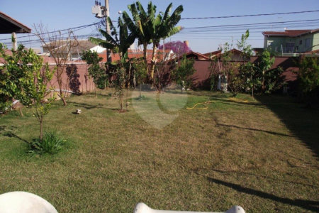 Casa Térrea à venda ou para alugar com 3 quartos, sendo 1 suíte, em Jardim Celani, Salto, SP
