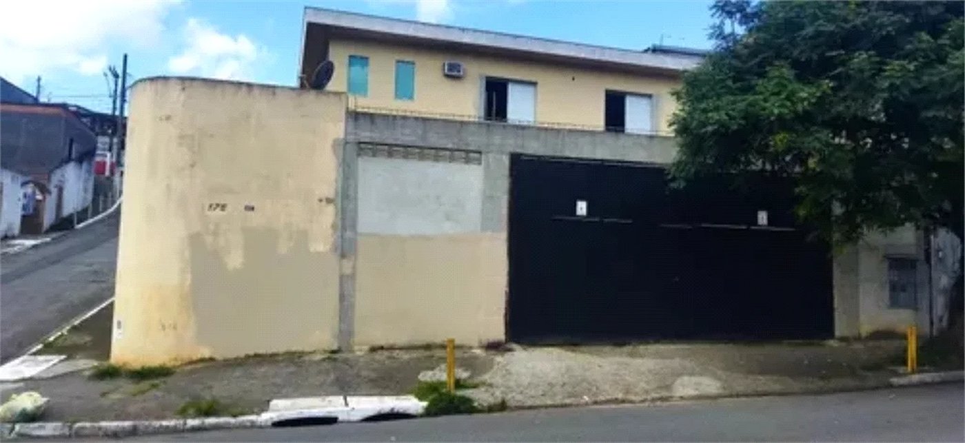 Casa à venda com 3 quartos em Jardim Maracá, São Paulo, SP