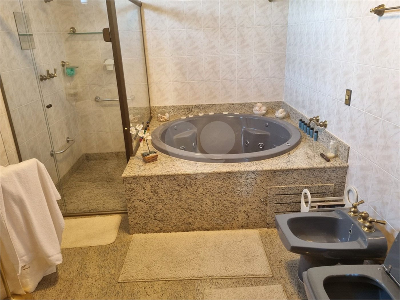 Apartamento à venda com 4 suítes no Centro, Serra Negra, SP