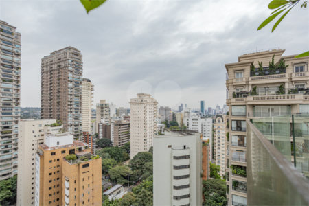 Apartamento à venda com 4 suítes em Jardim Paulistano, São Paulo, SP