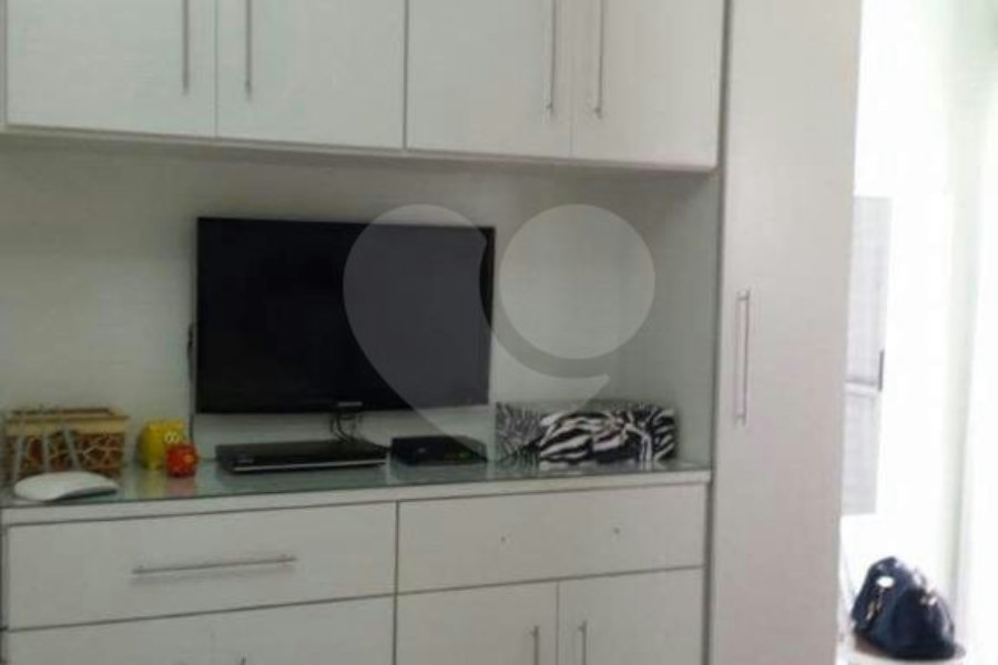 Sobrado à venda com 3 suítes em Vila Mazzei, São Paulo, SP