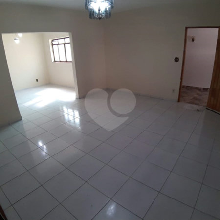 Casa à venda com 3 quartos, sendo 1 suíte,  em Vila Gomes, São Paulo, SP