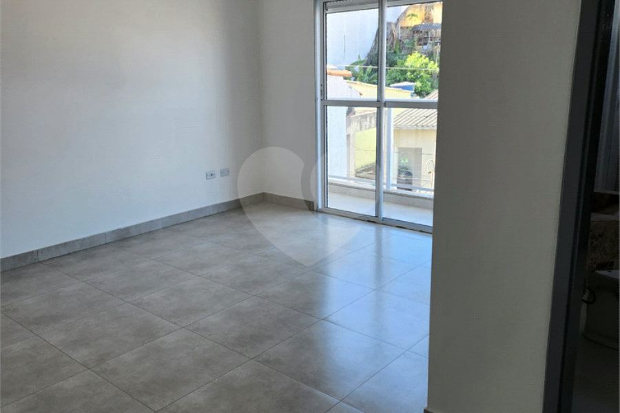 Sobrado à venda com 3 quartos, sendo 1 suíte,  em Vila Pereira Barreto, São Paulo, SP