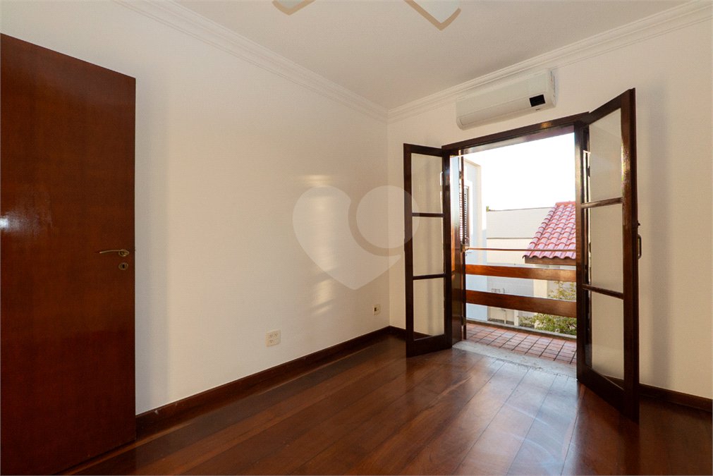 Casa de Vila à venda com 3 quartos, sendo 1 suíte, em Planalto Paulista, São Paulo, SP