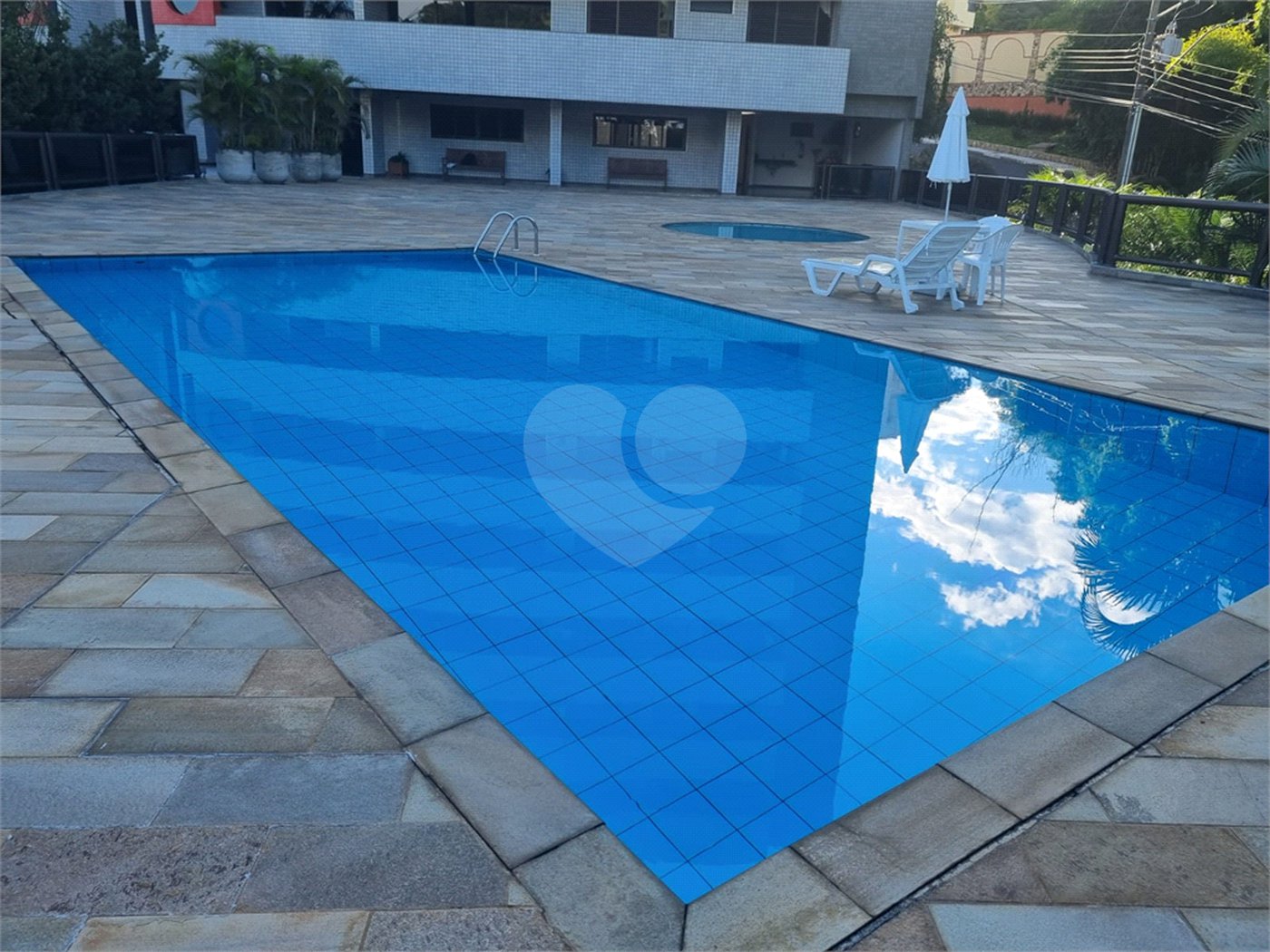 Apartamento à venda com 4 suítes no Centro, Serra Negra, SP