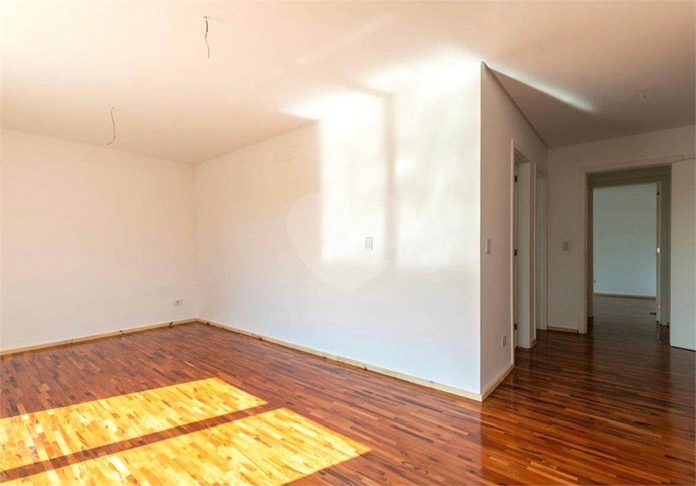 Casa à venda com 4 suítes no condomínio Porto Fino, São Paulo - SP