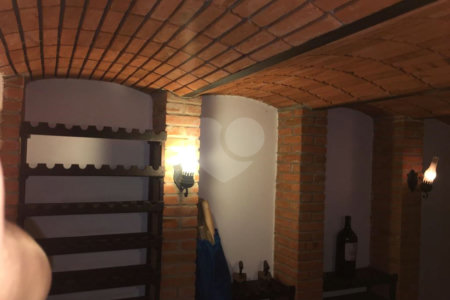 Casa à venda com 3 quartos, sendo 1 suíte, no condomínio Lago Azul, Araçoiaba da Serra - SP