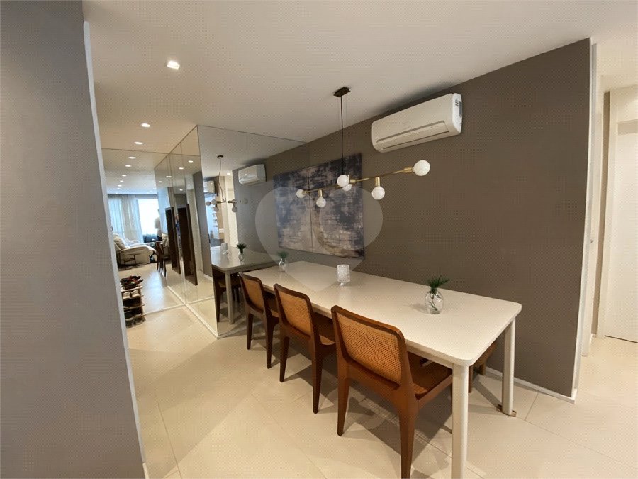 Apartamento à venda com 2 quartos, sendo 1 suíte,  em Botafogo, Rio de Janeiro, RJ