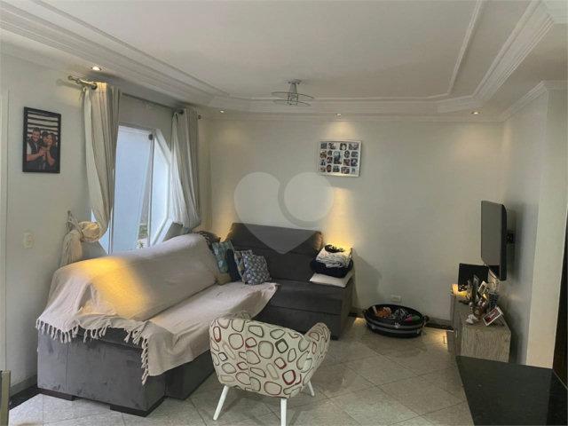 Casa à venda com 3 quartos, sendo 1 suíte,  no condomínio Residencial Via Veneto, São Paulo - SP
