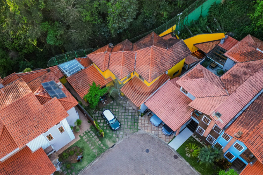 Casa à venda ou para alugar com 4 quartos, sendo 3 suítes,  no condomínio Da Serra, São Paulo - SP