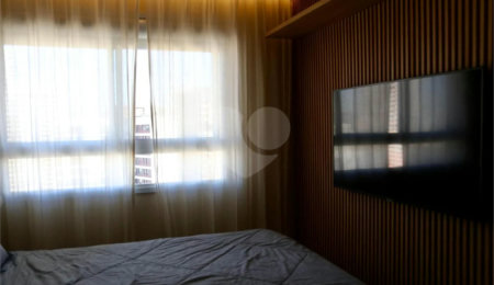 Cobertura à venda com 2 quartos, sendo 1 suíte,  em Jardim das Acácias, São Paulo, SP