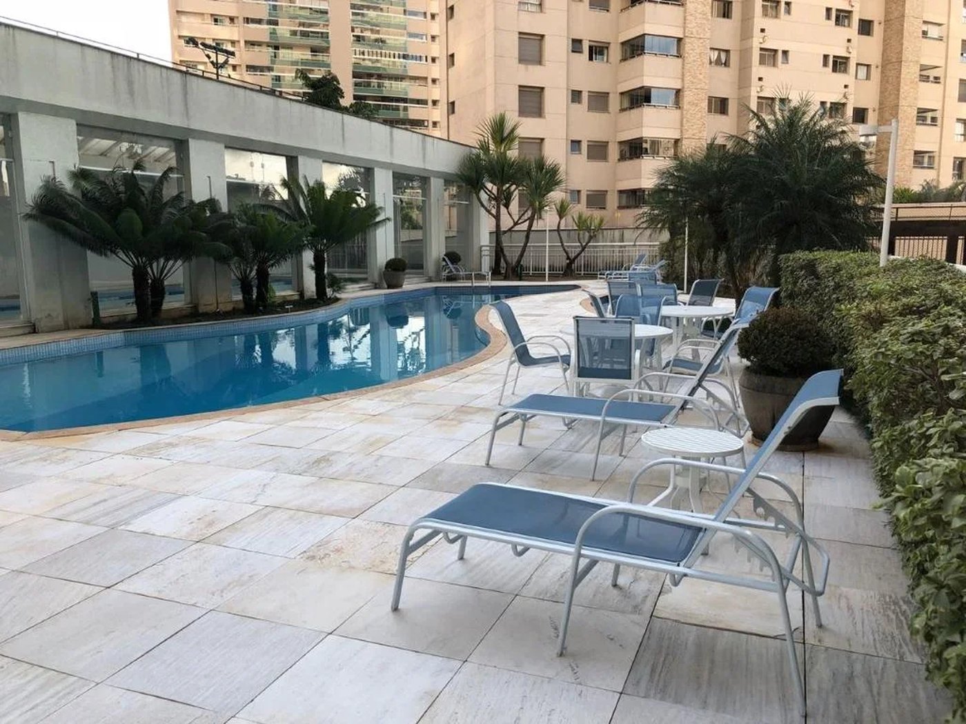 Apartamento à venda com 3 suítes em Vila Suzana, São Paulo, SP