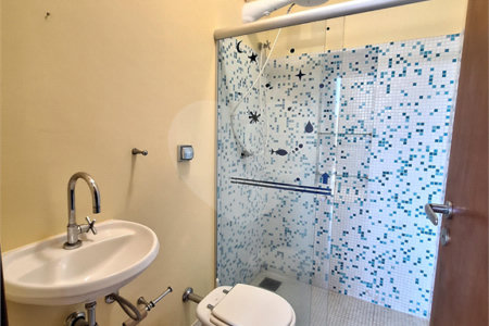 Casa à venda com 3 suítes no condomínio Chácaras do Lago, Vinhedo - SP