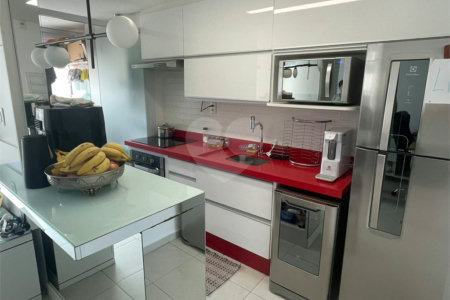 Apartamento à venda com 2 quartos, sendo 1 suíte, em Vila Ipojuca, São Paulo, SP