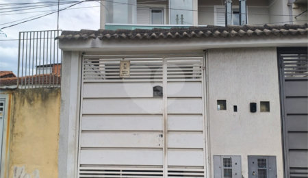 Sobrado à venda com 3 quartos, sendo 1 suíte,  em Tremembé, São Paulo, SP
