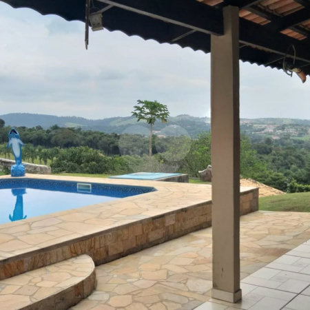 Chácara à venda com 3 suítes em Ribeirão dos Porcos, Atibaia, SP