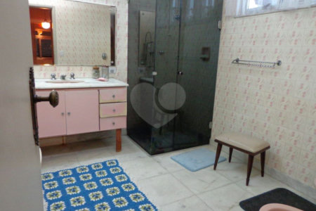 Casa à venda com 4 quartos, sendo 2 suítes,  em Jardim Bonfiglioli, São Paulo, SP
